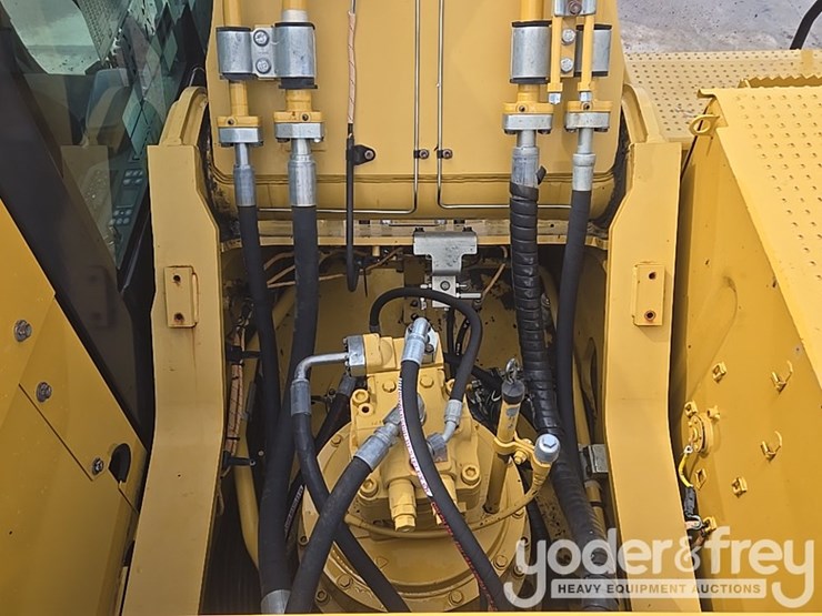 2017-caterpillar-336fl-image-30