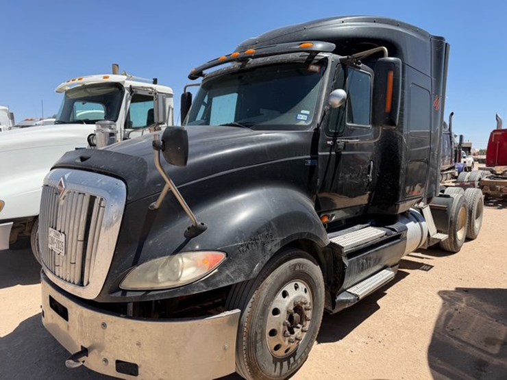 2015-international-prostar-image-1