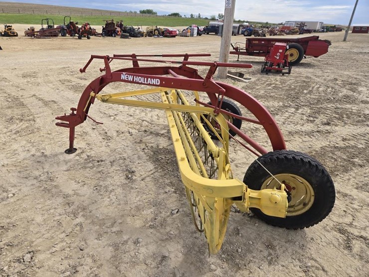 new-holland-56-image-2