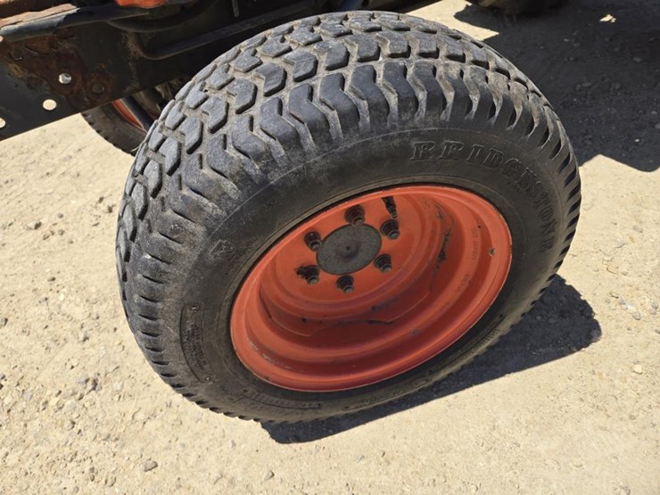kubota-b2410-image-4