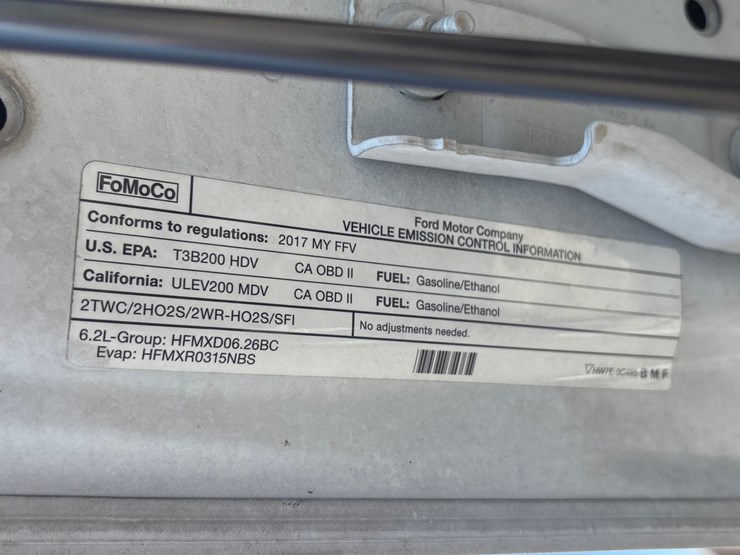 #12-•-2017-ford-3/4-ton-truck-image-14