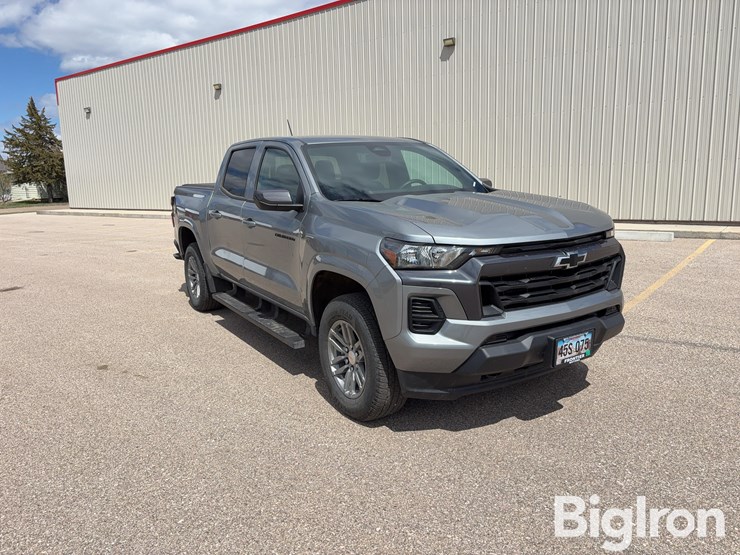 2025-chevrolet-colorado-image-3