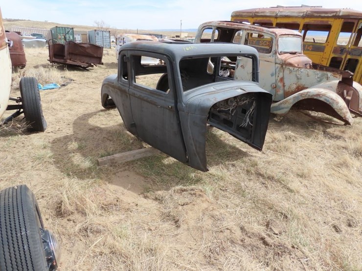 1933-dodge-5-window-coupe-project-image-1