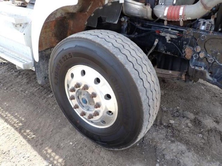 2013-western-star-4900sb-image-37