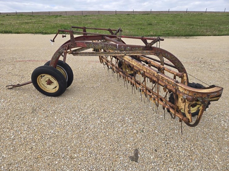 new-holland-256-image-2