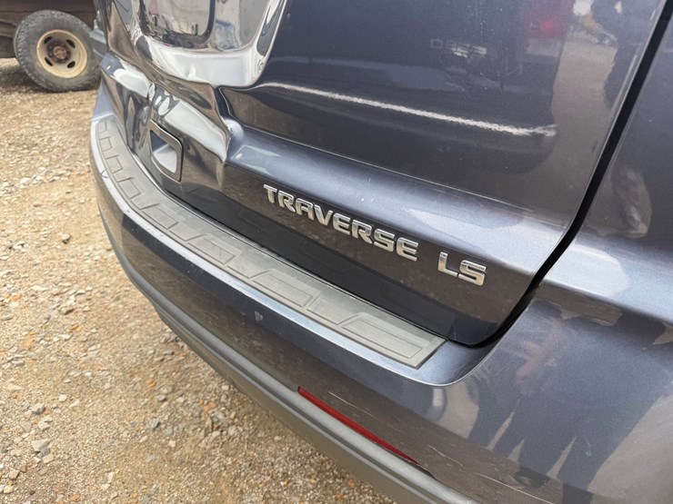 2013-chevrolet-traverse-image-13