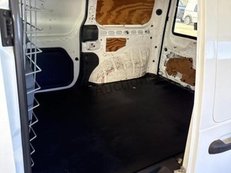 2012-ford-transit-connect-image-13