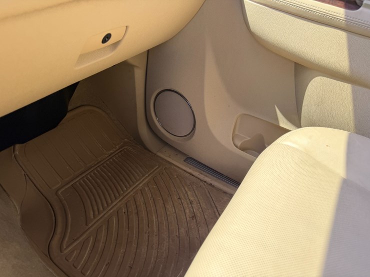 2007-cadillac-escalade-image-87