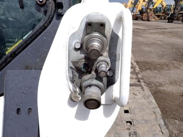2021-bobcat-t770-image-22