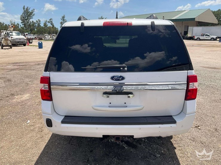 2017-ford-expedition-image-28
