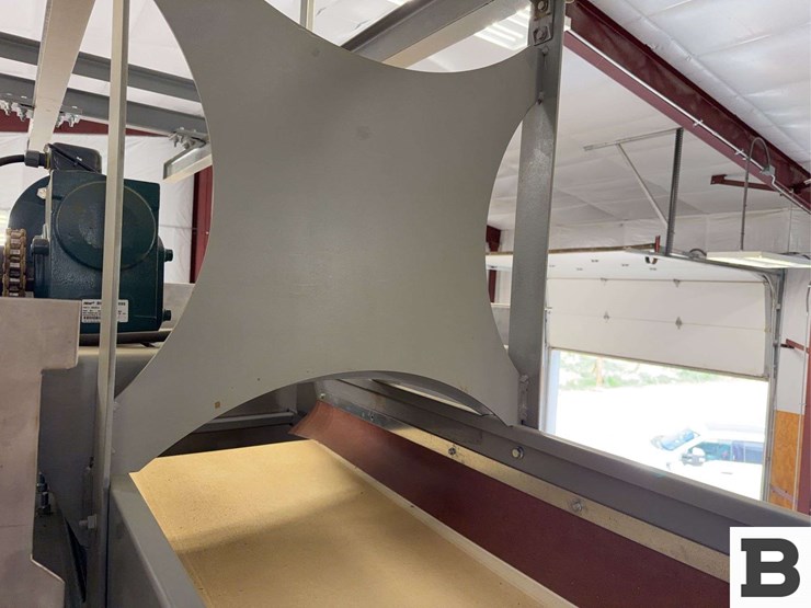 traveling-conveyors-and-frame-image-12