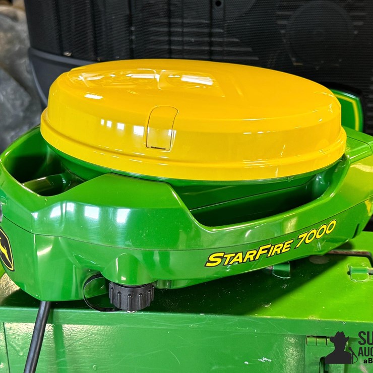 2023 JOHN DEERE 7000