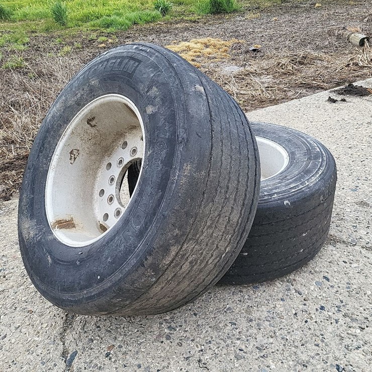 (2) 445/50R22.5 Tires w/Aluminum Rims - Tag #1235