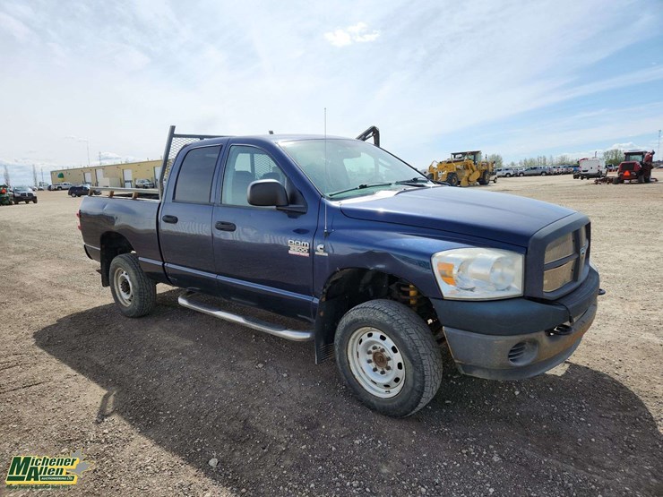 2008-dodge-ram-2500-image-2