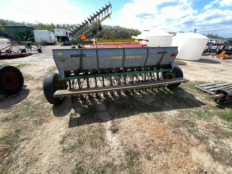 john-deere-8-image-7