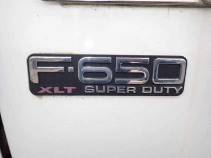 2006-ford-f650-xlt-image-21