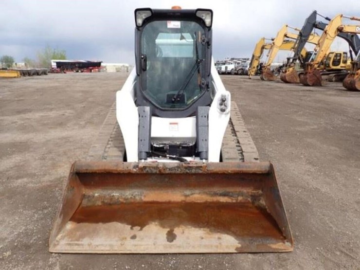 2021-bobcat-t870-image-2