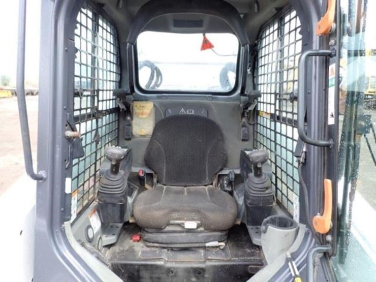 2021-bobcat-t870-image-18