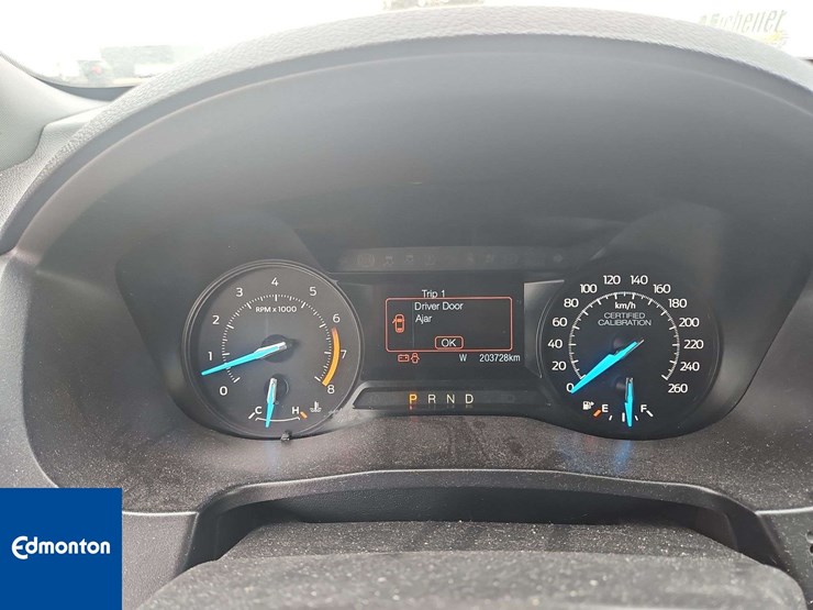 2019-ford-explorer-image-28
