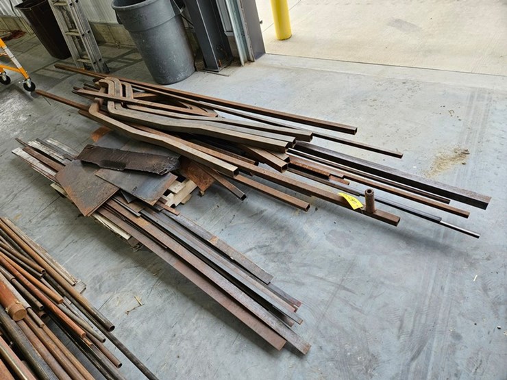 #6270-•-pallet-of-assorted-metal-image-1