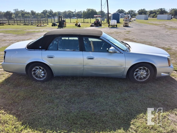 2002-cadillac-dhs-image-2