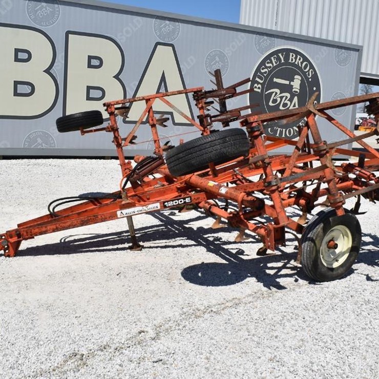 ALLIS-CHALMERS 1200