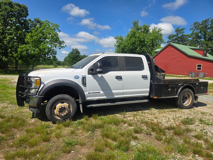 2017-ford-f550-image-5
