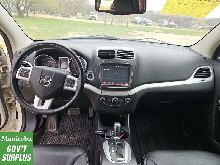 2012-dodge-journey-image-18