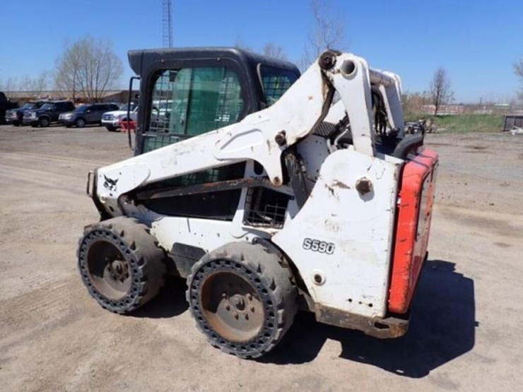 2019-bobcat-s590-image-7