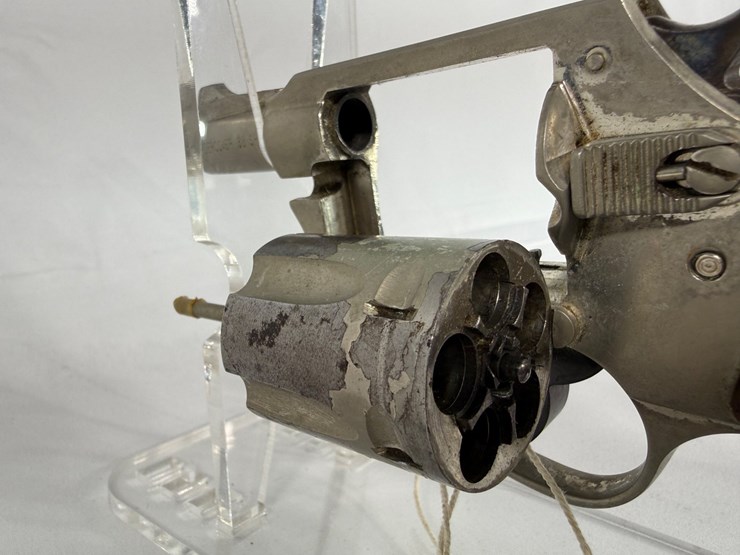 #72-•-charter-arms-undercover-38-special-revolver-107614-image-15