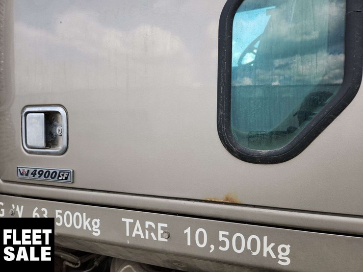 2015-western-star-4900-image-31