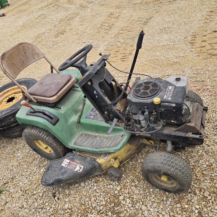 JOHN DEERE LX173