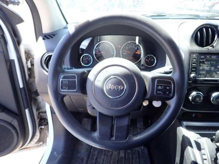 2016-jeep-compass-image-14
