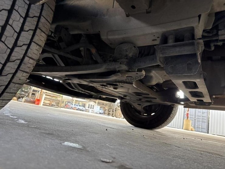 2015-ford-transit-image-27