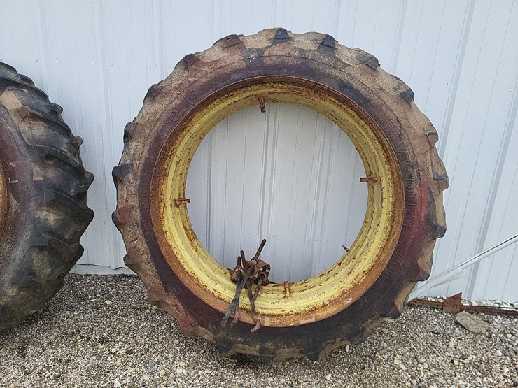 (1)-pair-of-firestone-15.5-38-t-rail-duals-w/hardware-and-hooks-image-8