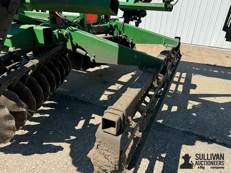 2019-john-deere-2623vt-image-11