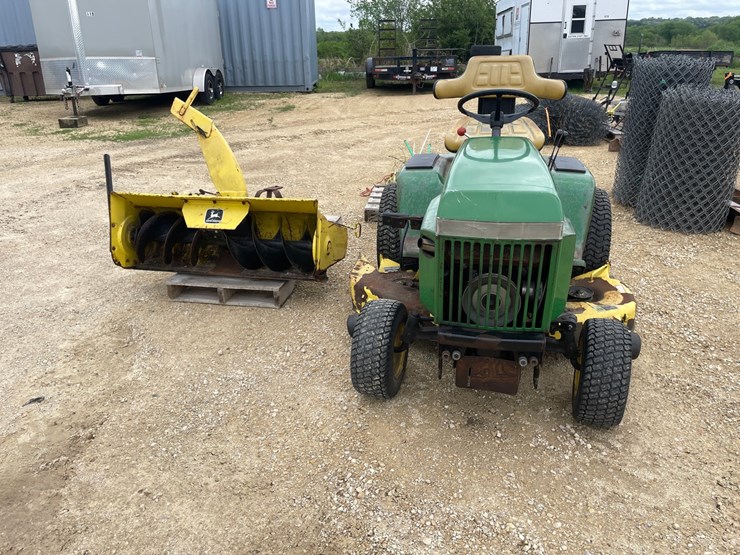 john-deere-318-image-1