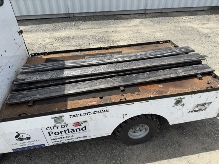 2019-taylor-dunn-bigfoot-electric-utility-cart-image-13