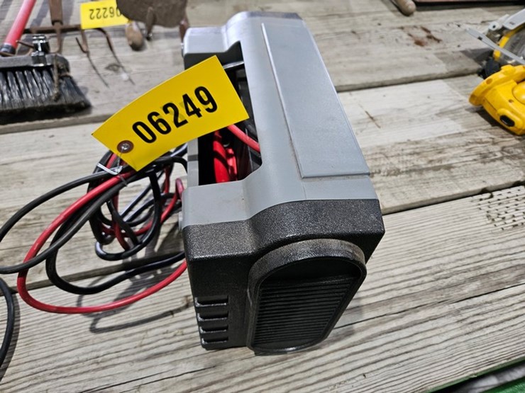 #6249-•-peak-battery-charger-image-4