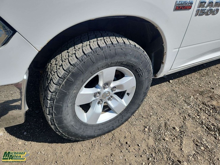 2014-dodge-1500-image-10