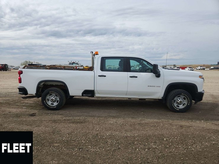 2020-chevrolet-silverado-2500hd-image-10