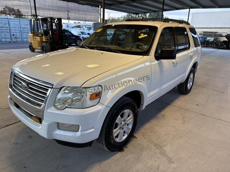 2009-ford-explorer-image-4
