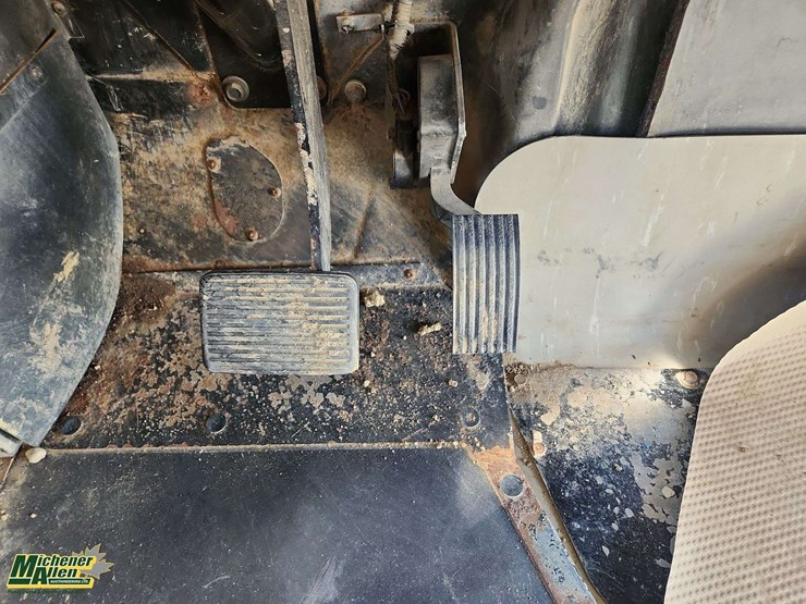 2011-ic-bus-ce-image-18