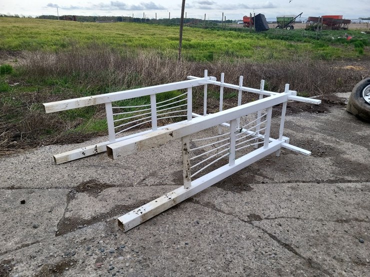 pvc-white-arbor-image-1