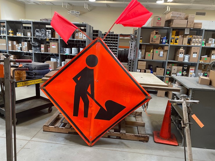 #10237-•-roll-up-construction-sign-image-4