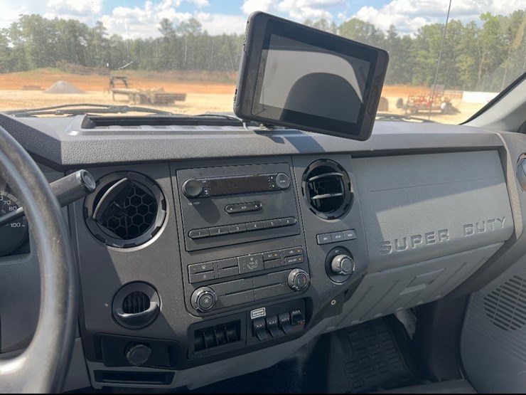 2015-ford-f650-image-4