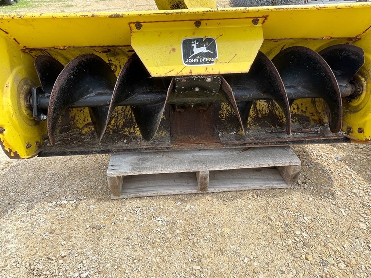 john-deere-318-image-27