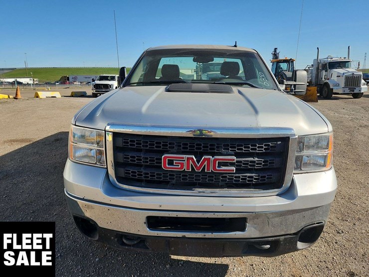2012-gmc-sierra-2500hd-image-8
