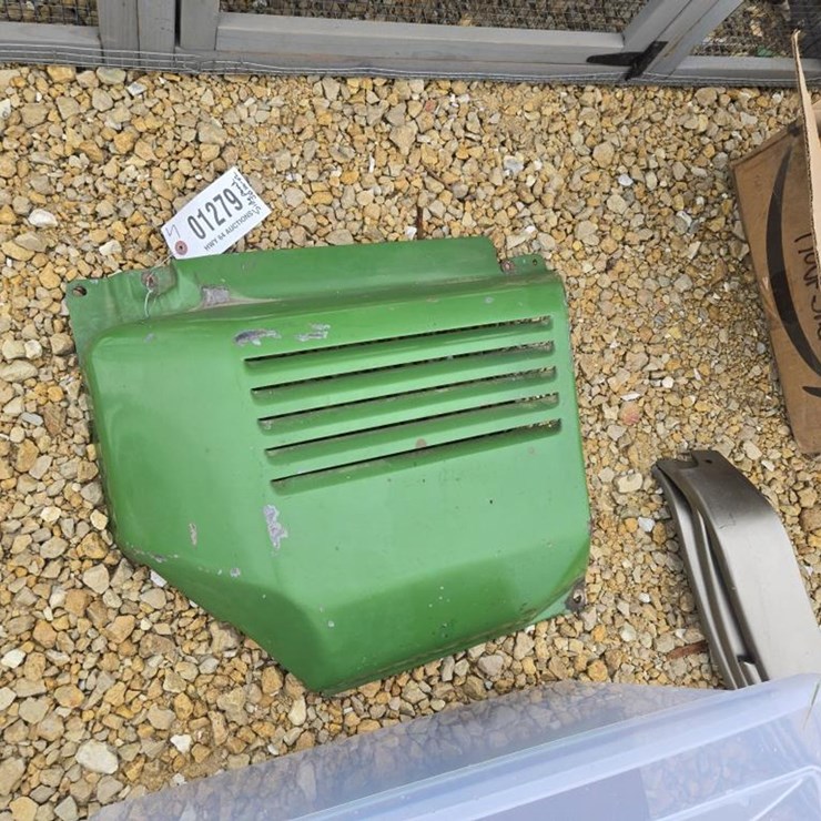 JOHN DEERE 110