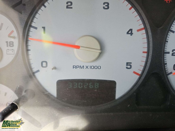 2004-dodge-ram-2500-image-34